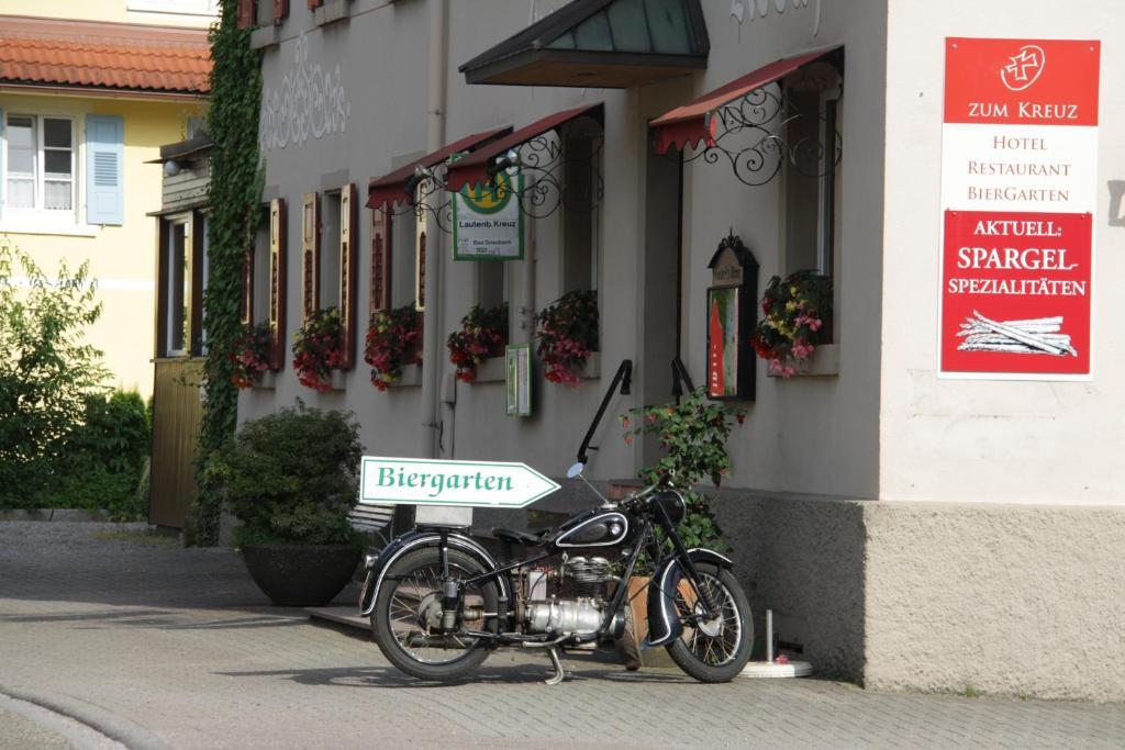 Gasthof Und Pension Zum Kreuz 라우텐바흐 외부 사진